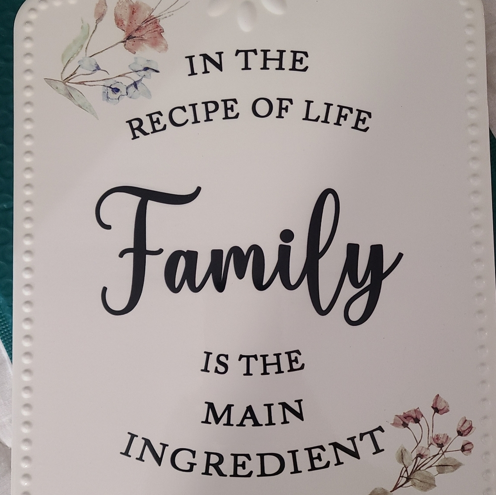Ceramic Wall Hanging/Plaque